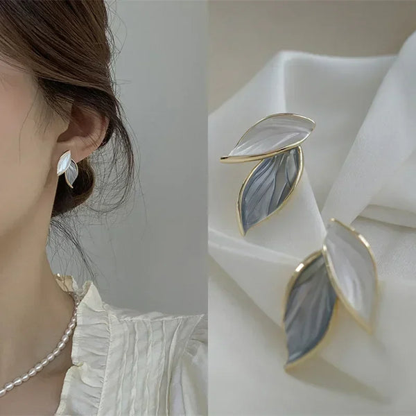 Korean Trendy Gray Leaf Stud Earrings for Women – Cute & Elegant Fashion Jewelry